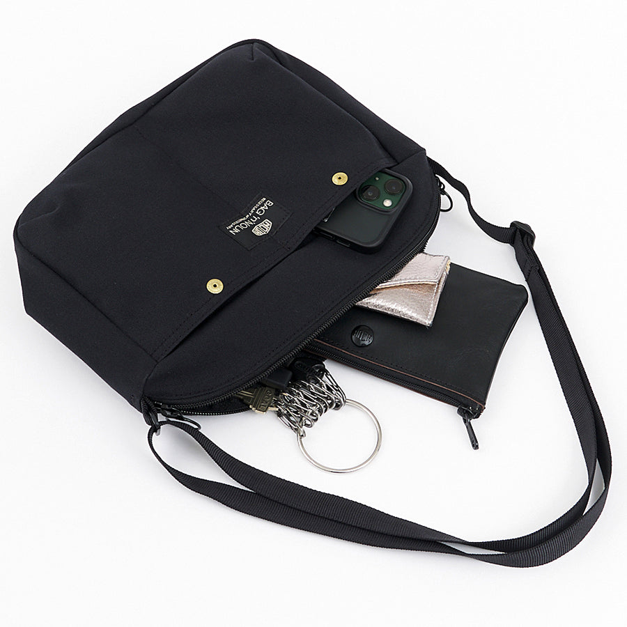 Black 9 Pochette