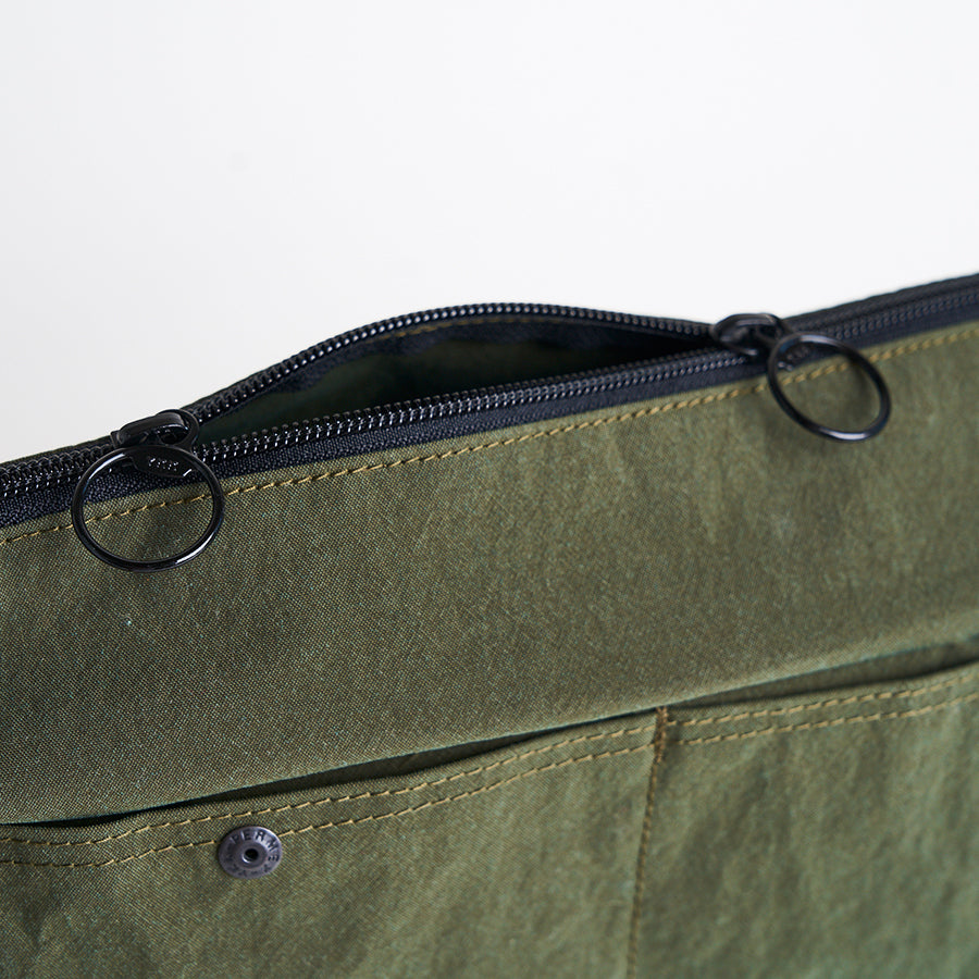 Ultra light Pochette L - olive