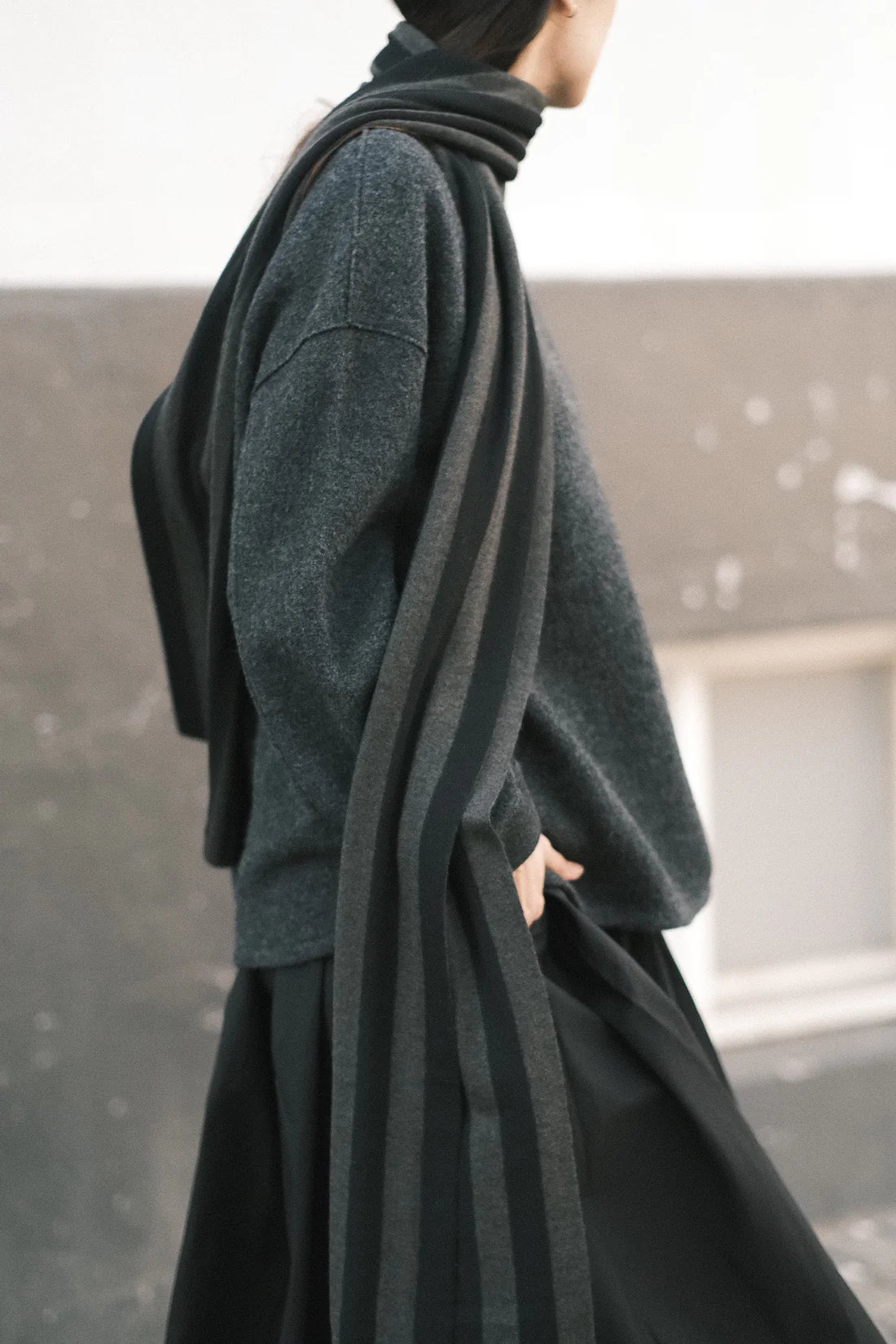Unisex Schal gestreift - grau