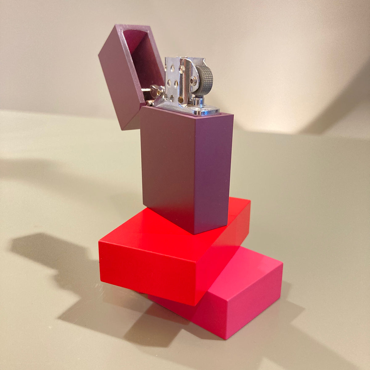Feuerzeug Hard Edge - pink