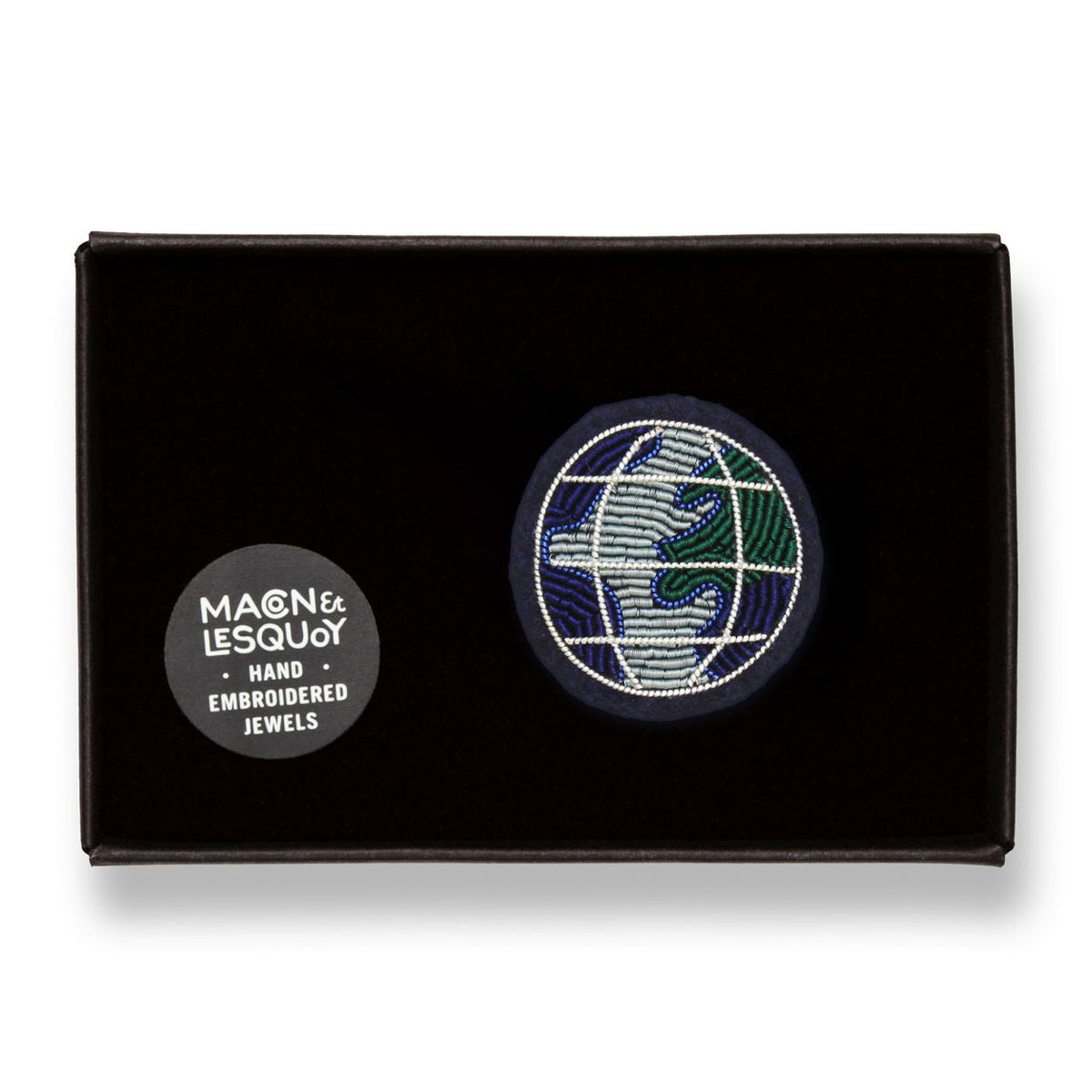 Brosche Earth